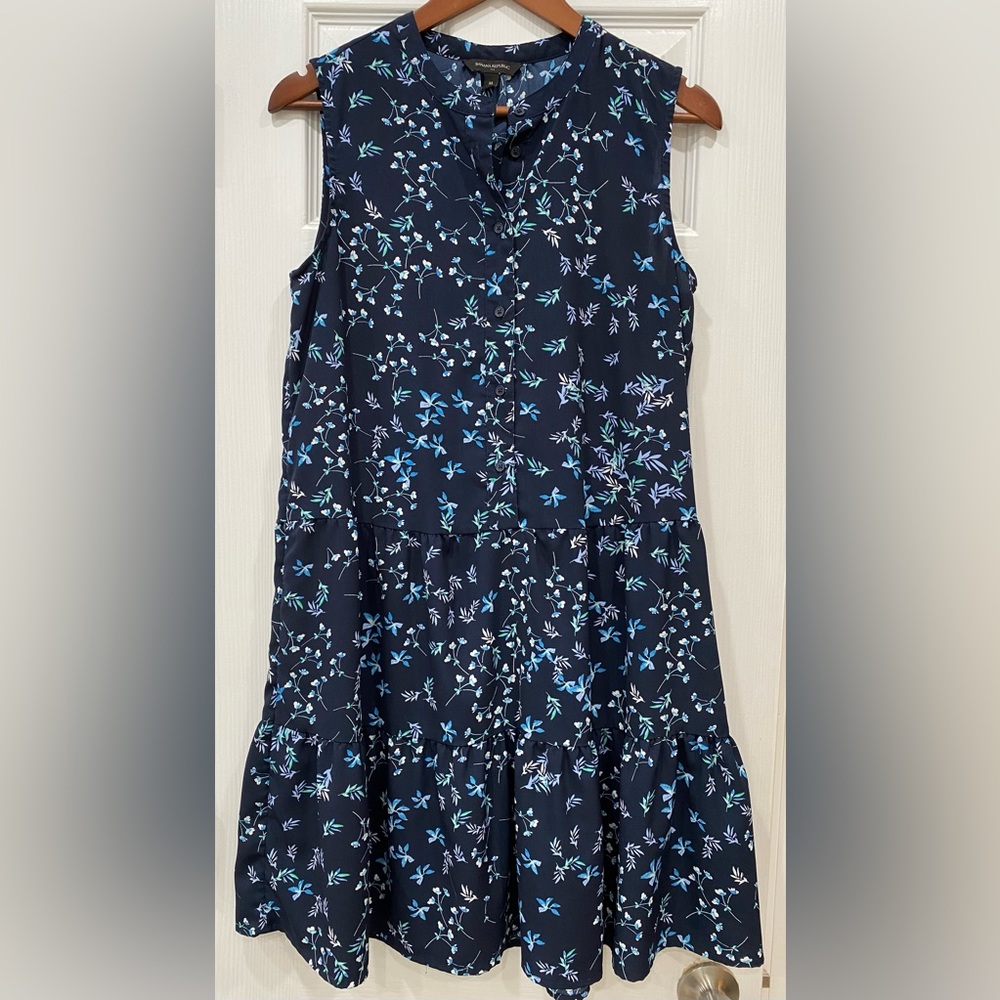 Banana Republic Sleeveless Midi Dress